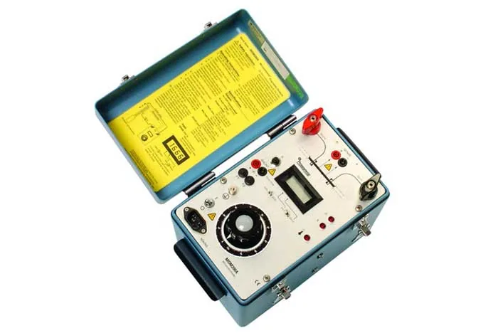 Микроомметр Megger MOM200A